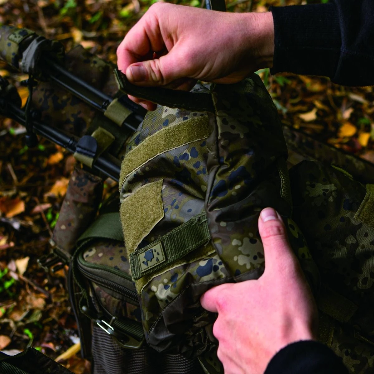 Thinking Anglers Camfleck Reel Pouch Luggage 2 Thinking Anglers Camfleck Reel Pouch Luggage - Image 2